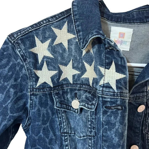 LuLaRoe Harvey Jean Jacket size XS denim star printed animal print coat - Picture 2 of 6